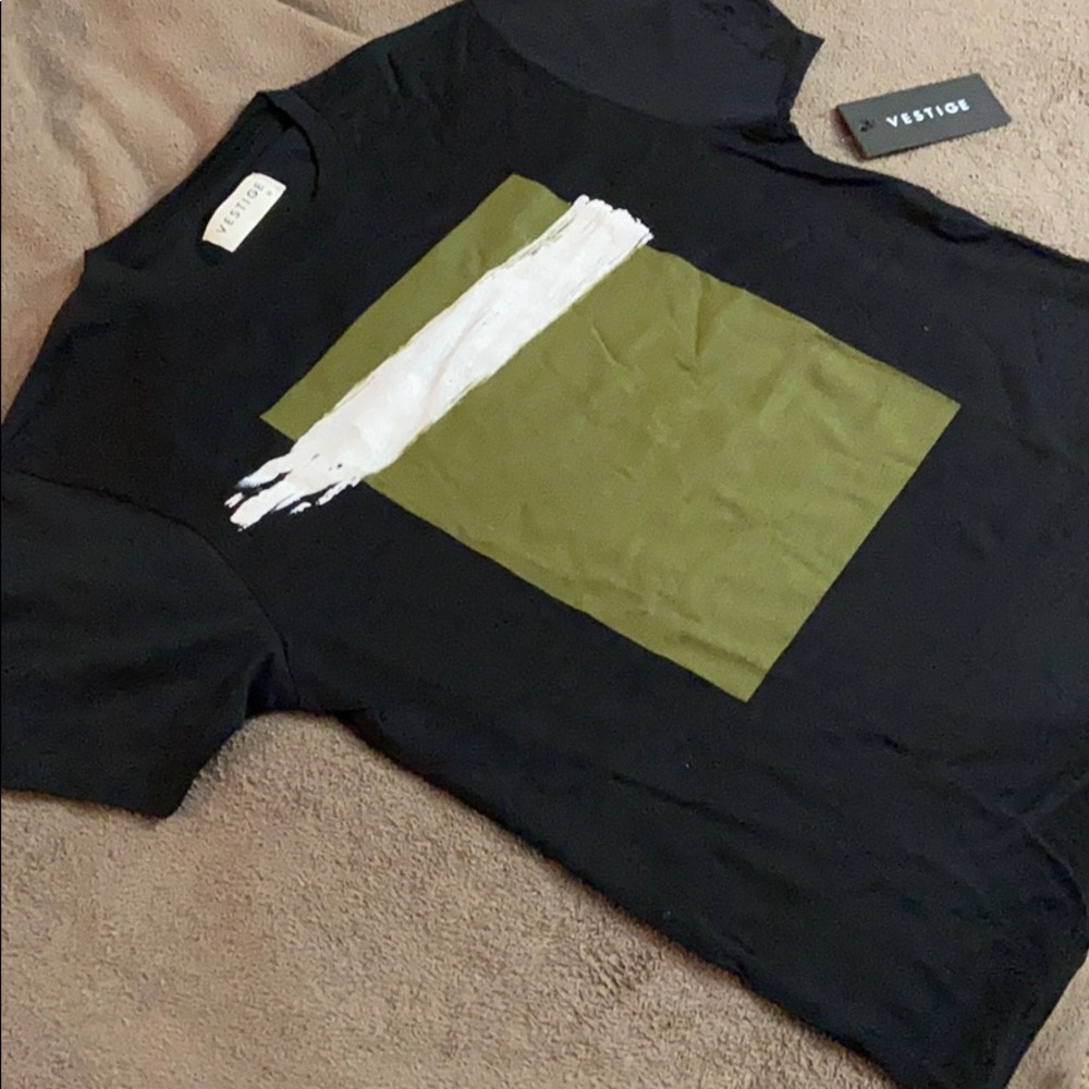 Vestige black graphic t-shirt. Medium. - Picture 4 of 4
